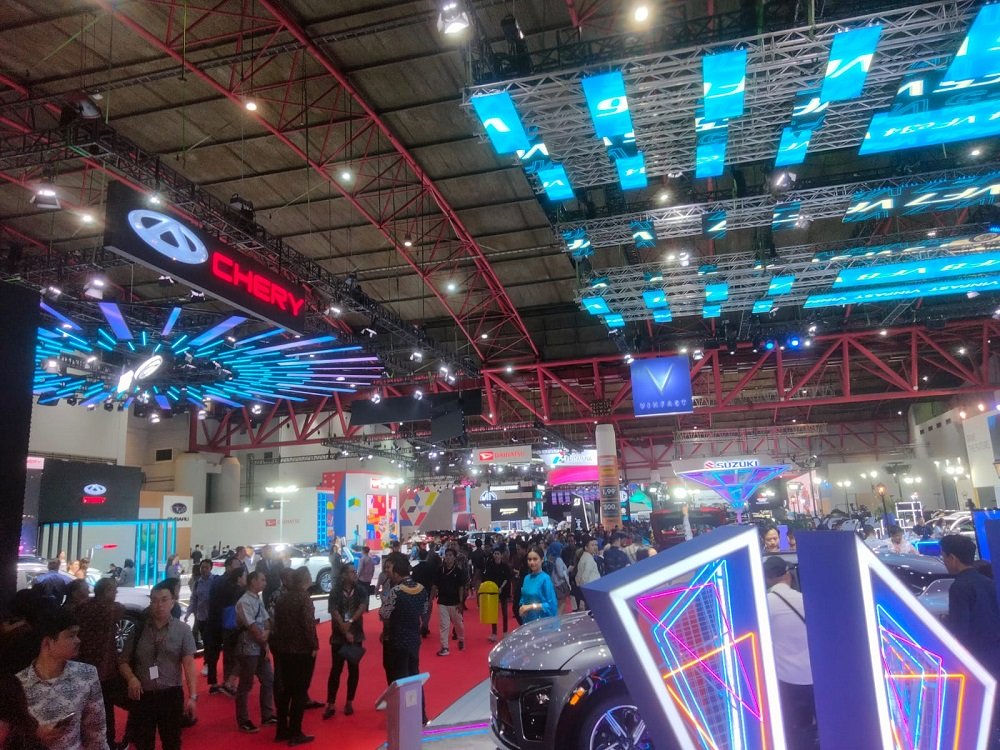 Ada Shuttle Bus Gratis ke IIMS 2025, Berikut Jadwal dan Lokasi