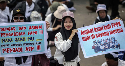 Para pegawai honorer meminta diangkat menjadi PPPK.