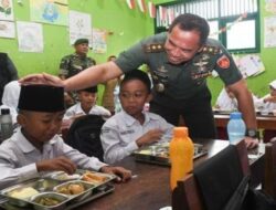 Apresiasi Pangdam IV/Diponegoro* _Dukung Program MBG bagi Pelajar Kota Semarang, Pesan Seruan Siswa , Terima Kasih Pak Prabowo!