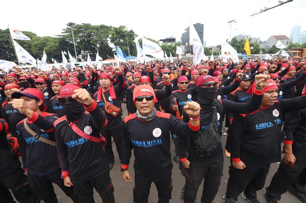Buruh akan menggelar aksi demonstrasi besar di Istana Negara dan Kementerian Ketenagakerjaan pada Rabu, 5 Maret 2025 mendatang.