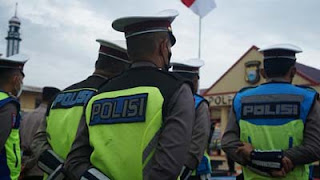 Polisi Periksa Empat Anggota Polsek Kayangan