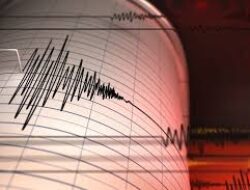 Kerusakan Parah Akibat Gempa 7,7 M di Myanmar, Warga Panik