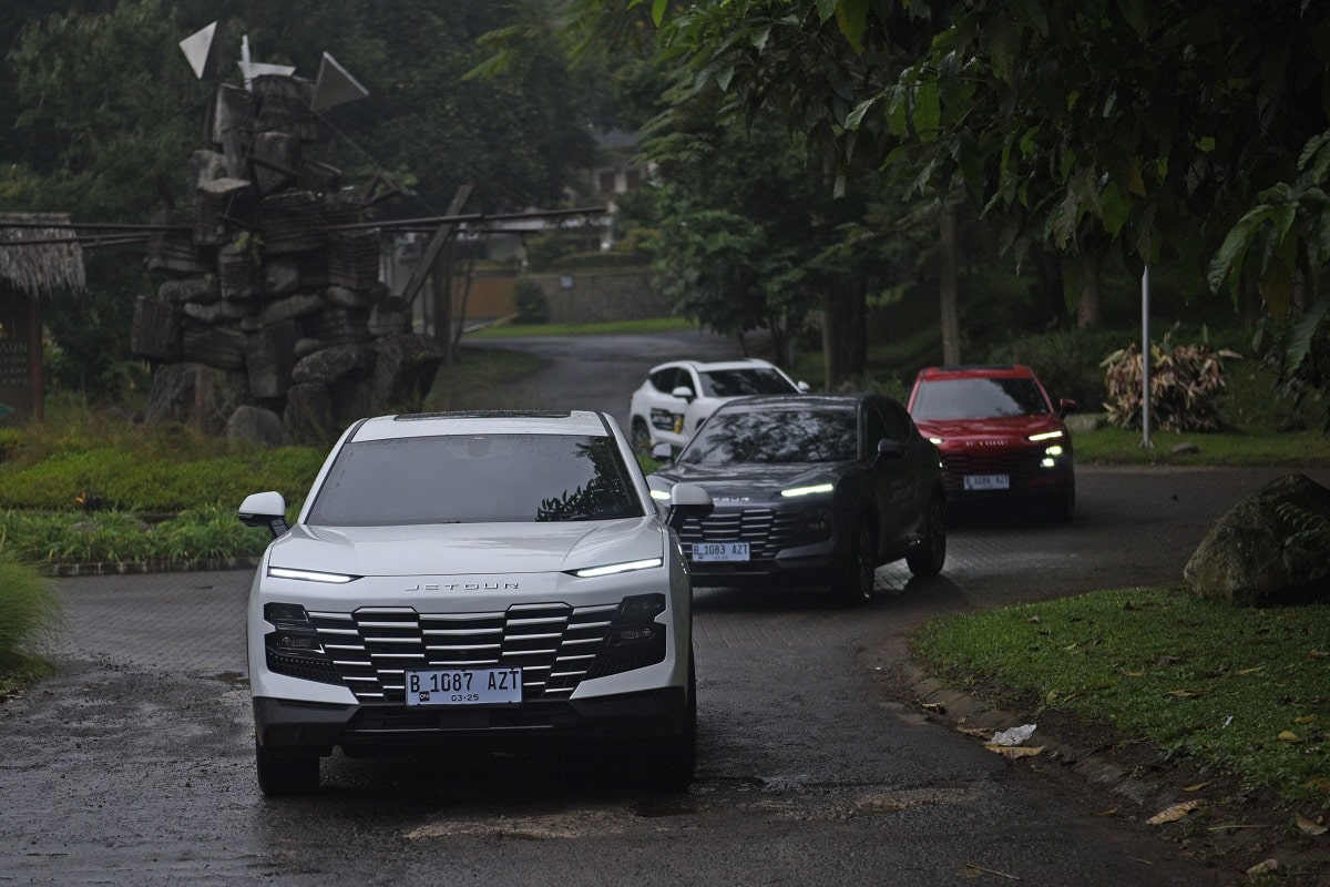 Jajal Jetour Dashing Tempuh Bandung-Jakarta, Begini Rasa Berkendaranya