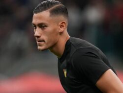 Tampil Kokoh, Jay Idzes Buat Mateo Retegui Tak Berkutik di Pertandingan Atalanta vs Venezia