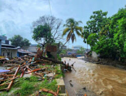 Jembatan Bojongkopo Ambruk, Akses Palabuhanratu-Pajampangan Terputus