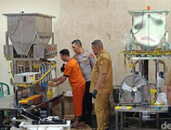 Pengemasan Ulang Minyak Goreng Tak Sesuai Standar Digerebek di Bogor