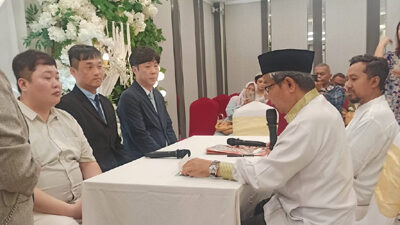 Tersentuh Suara Azan, Puluhan Orang di Tangsel Memeluk Islam