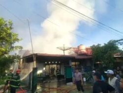 Si Jago Merah Lahap Rumah ASN, Api Nyaris Merembet