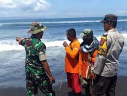 Terseret Ombak, Warga Paseban Meninggal Saat Menolong Anaknya