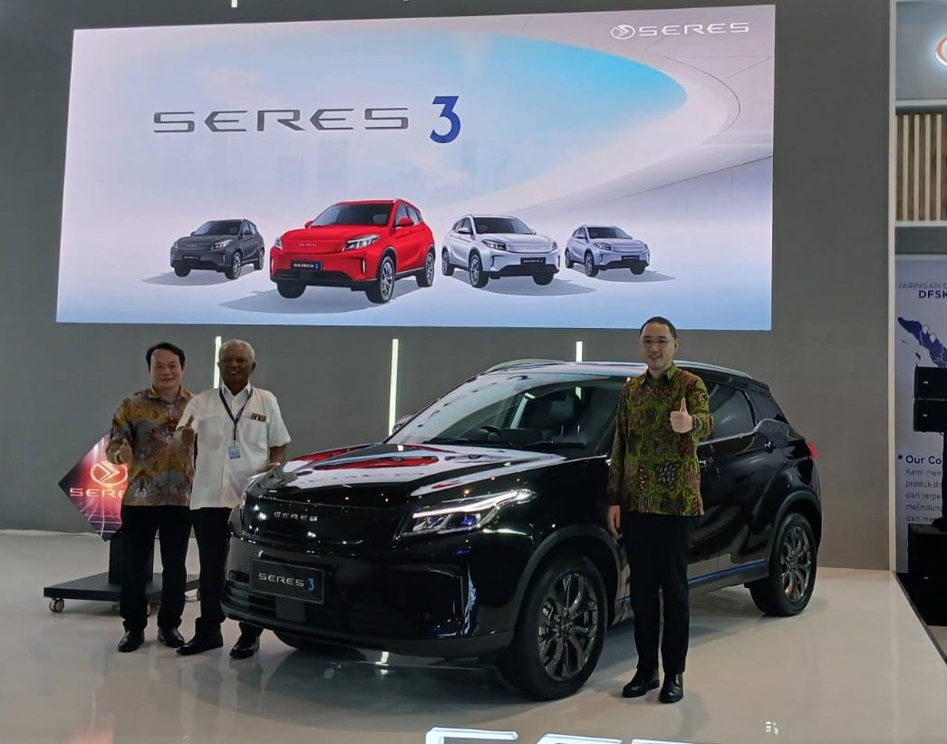 Seres 3 Meluncur di PEVS 2025, Harga Mulai Rp370 Juta.