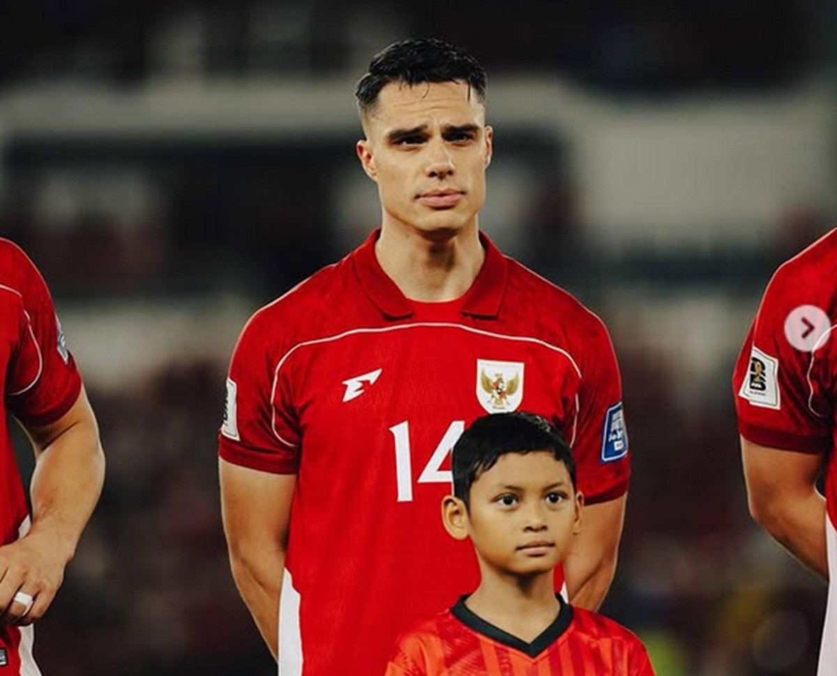 Joey Pelupessy kala membela Timnas Indonesia.