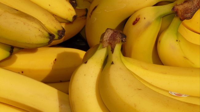Ada cara tepat menyimpan pisang agar tak cepat lembek dan menghitam.