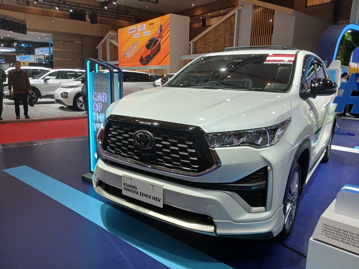 Daftar Mobil Terlaris di Indonesia Maret 2025, Innova Teratas.