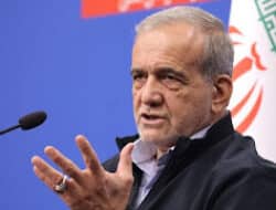 Presiden Iran Pecat Wakilnya Gara-Gara Wisata Mewah di Tengah Krisis