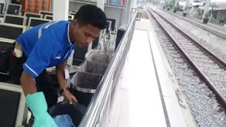 Petugas KAI Sumbar melakukan aksi heroik yang menyelamatkan ODGJ dari aksi bunuh diri.