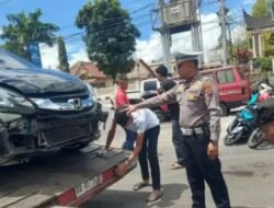 Mitsubishi L300 Terguling di Agam, Dua Penumpang Meninggal