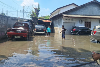 Warga Pademangan Barat protes pembangunan Jalan Tol di Jakarta Utara.
