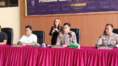 Polisi menetapkan lima mahasiswa sebagai tersangka buntut demo ricuh di depan Gedung DPR.