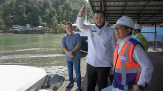 Wako Fadly Amran mengecek kondisi pelabuhan Pelindo 2