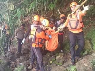 Tim SAR temukan balita hanyut di Bogor