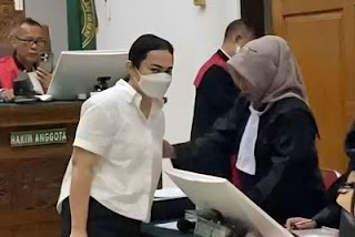 Darmawati, istri dari Muhrijan alias Agus