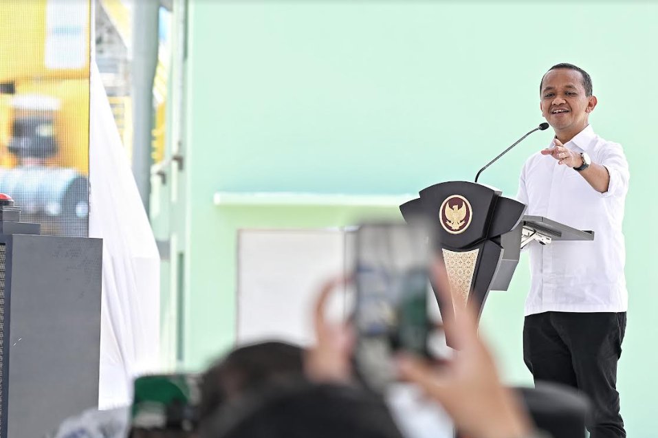 Bahlil Tak Ambil Pusing soal Shell Jual Seluruh SPBU di Indonesia.