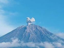 Kolom Abu Semeru Menjulang, Aktivitas Warga Dibatasi