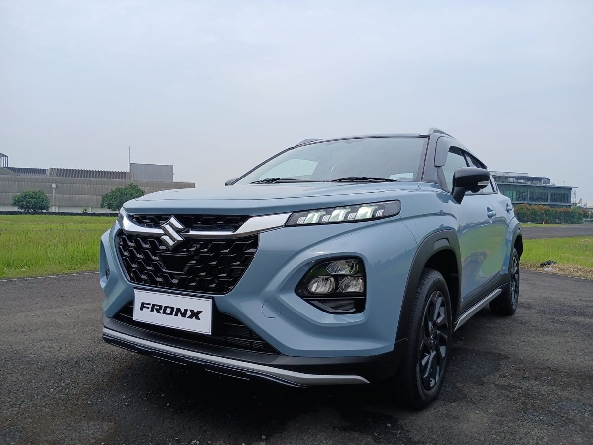 Tampilan Eksterior Suzuki Fronx yang Segera Meluncur, SUV Bergaya Coupe.