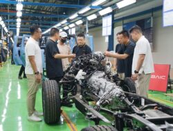 Produksi BJ40 Plus di Indonesia Dimulai, Tim Ahli BAIC Kawal Proses Perakitan