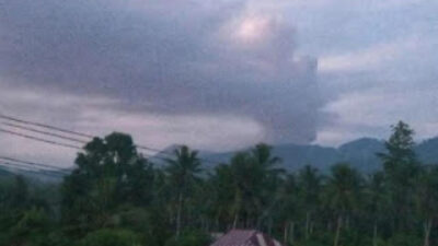 Gunung Dukono Meletus Sabtu Pagi, Abu Vulkanik Bergerak ke Timur