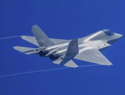 Jet Tempur China J-10 Diklaim Tumbangkan Rafale India