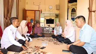 Pemko Pariaman-BPJS Ketenagakerjaan memberikan santunan kematian