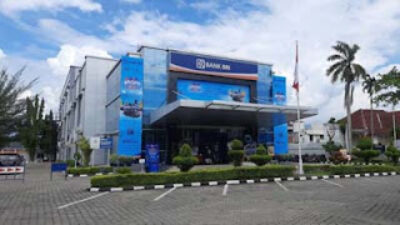 Kantor BRI Regional Padang.