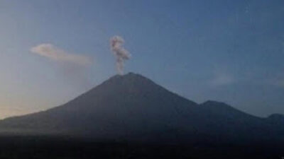 Gunung Semeru Kembali Erupsi, Status Waspada