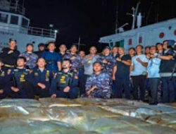 BNN dan Aparat Gabungan Sita 2 Ton Sabu di Laut Batam