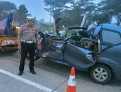 Kecelakaan Maut di Tol Rembang, Truk Sebabkan Avanza Hantam Pembatas Jalan