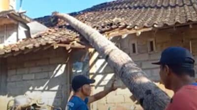 Puluhan rumah di tujuh desa Kabupaten Semarang rusak diterjang angin puting beliung