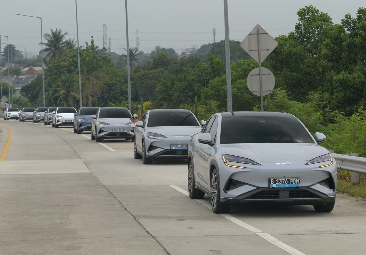 Penjualan Mobil Listrik Turun pada Mei 2025, Ini Model Terlaris.