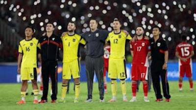 Punya banyak kiper bagus disebut bikin susah Patrick Kluivert di Timnas Indonesia.