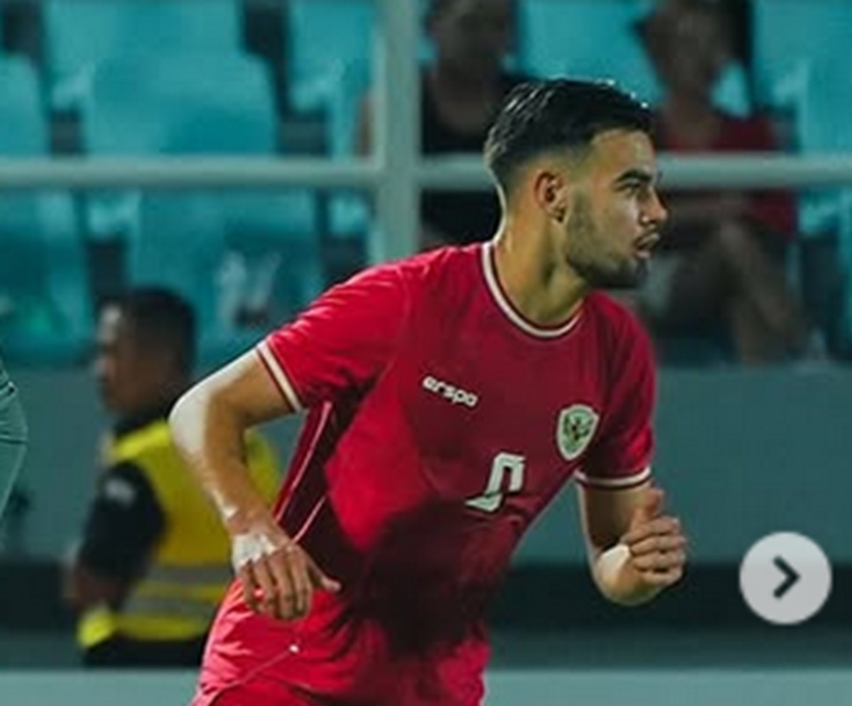 Jens Raven kala membela Timnas Indonesia.