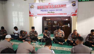 Polres Tanah Datar memperingati Hari Bhayangkara ke-79 Tahun.