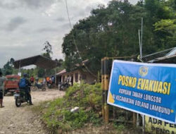 Bencana Longsor di Desa Tirtanagaya, Akses Sulit, Korban Belum Ditemukan