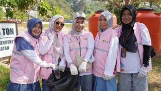 PLN UP3 Payakumbuh gelar aksi zero waste warrior di Taman Batang Agam.