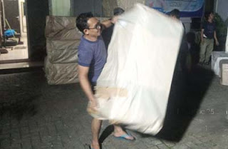 Kirim Bantuan Logistik
