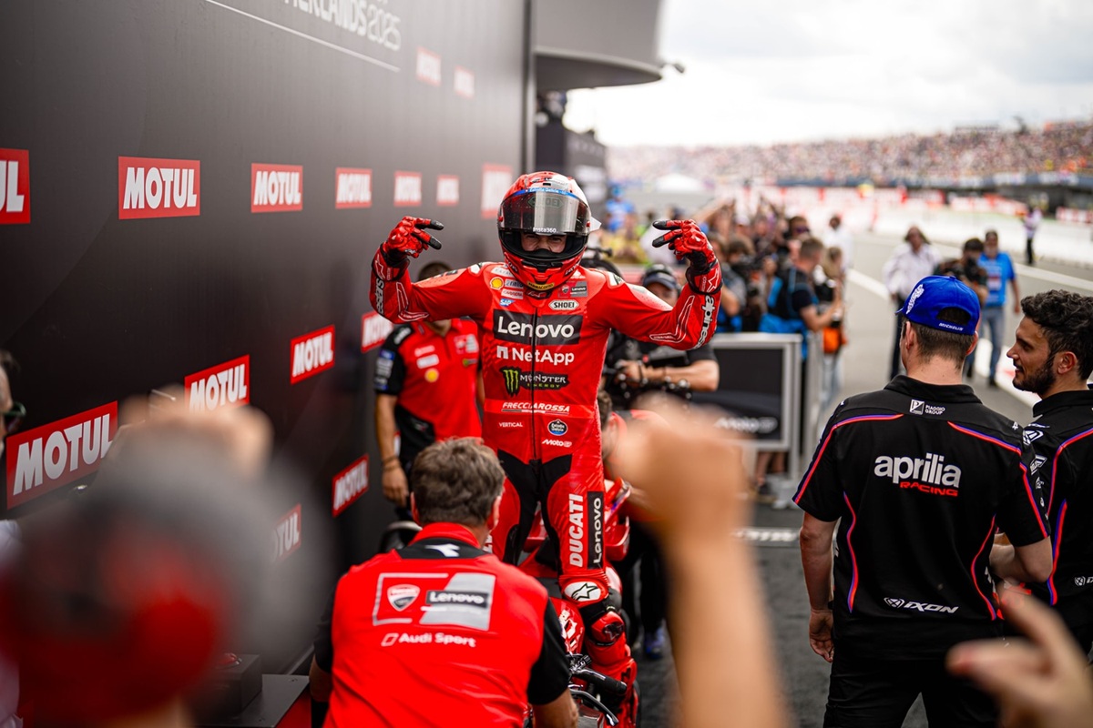 Marc Marquez marah-marah di konferensi pers MotoGP Belanda 2025.