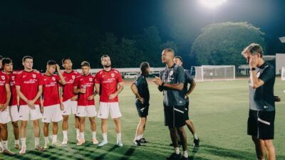 Patrick Kluivert memimpin sesi latihan Timnas Indonesia.