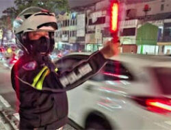 Depok Dikepung Kemacetan pada Malam Takbiran, Polisi Pastikan Kendaraan Masih Bergerak