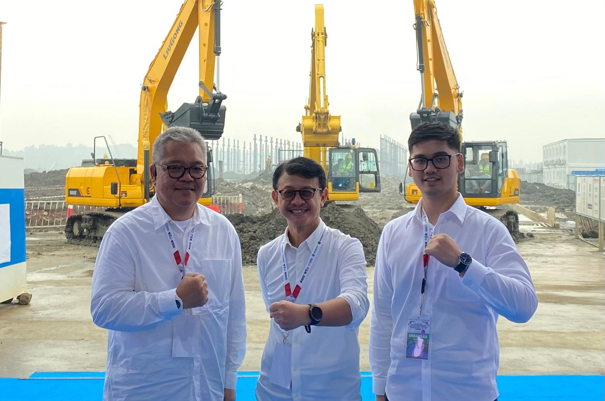 Groundbreaking pabrik sel baterai lithium di Karawang, Jawa Barat.