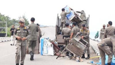 Bangunan Liar Kembali Marak, Satpol PP Lakukan Penertiban