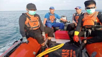 Ombak Seret Wisatawan Bandung ke Tengah Laut, Akhirnya Ditemukan